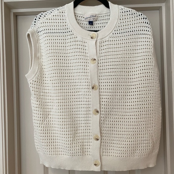 Universal Thread Sweaters - Women’s Medium Cream Cotton Blend Crochet Knit Button-Front Sweater Vest